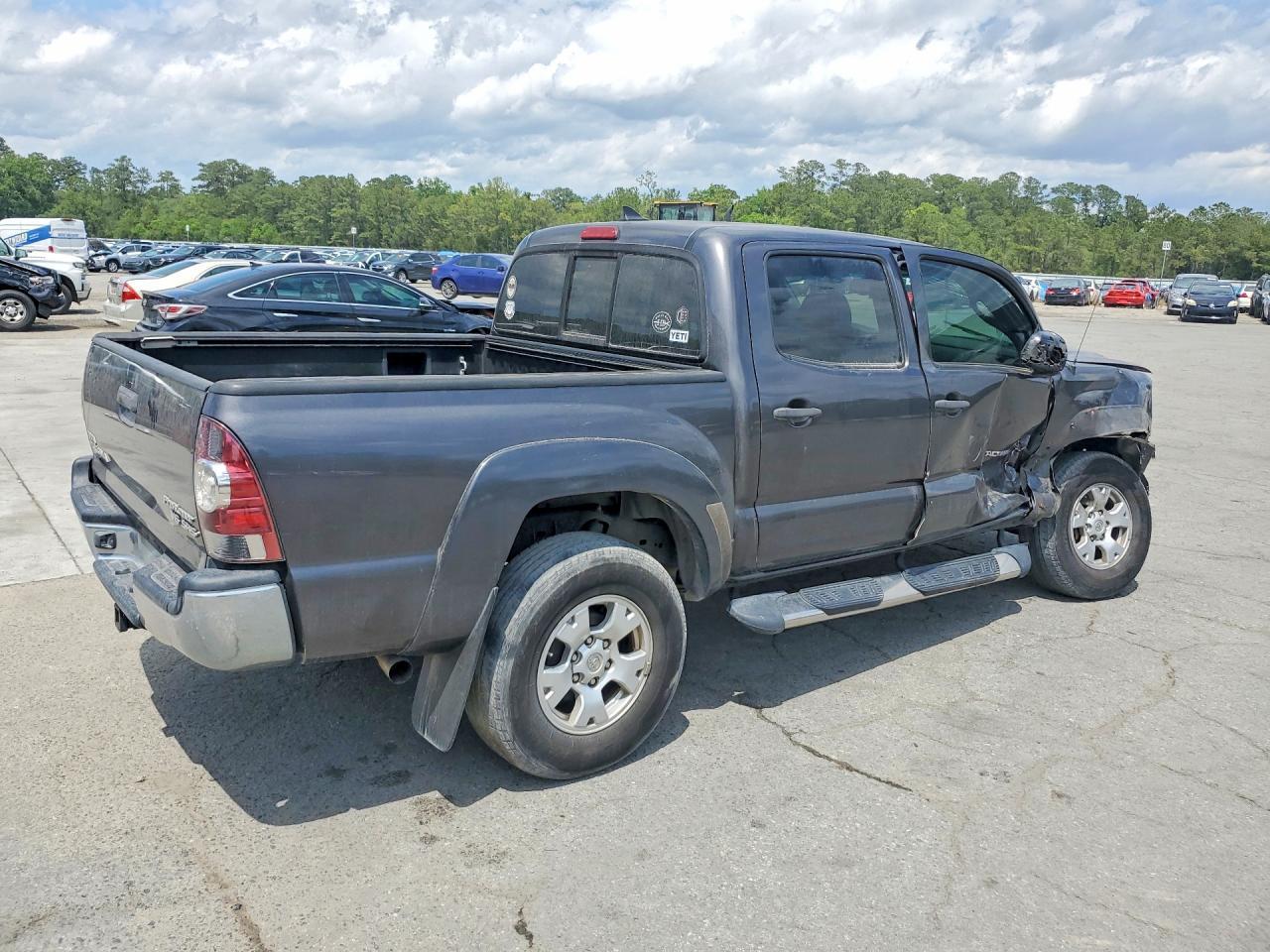 2012 Toyota Tacoma Double Cab Prerunner - Image 3