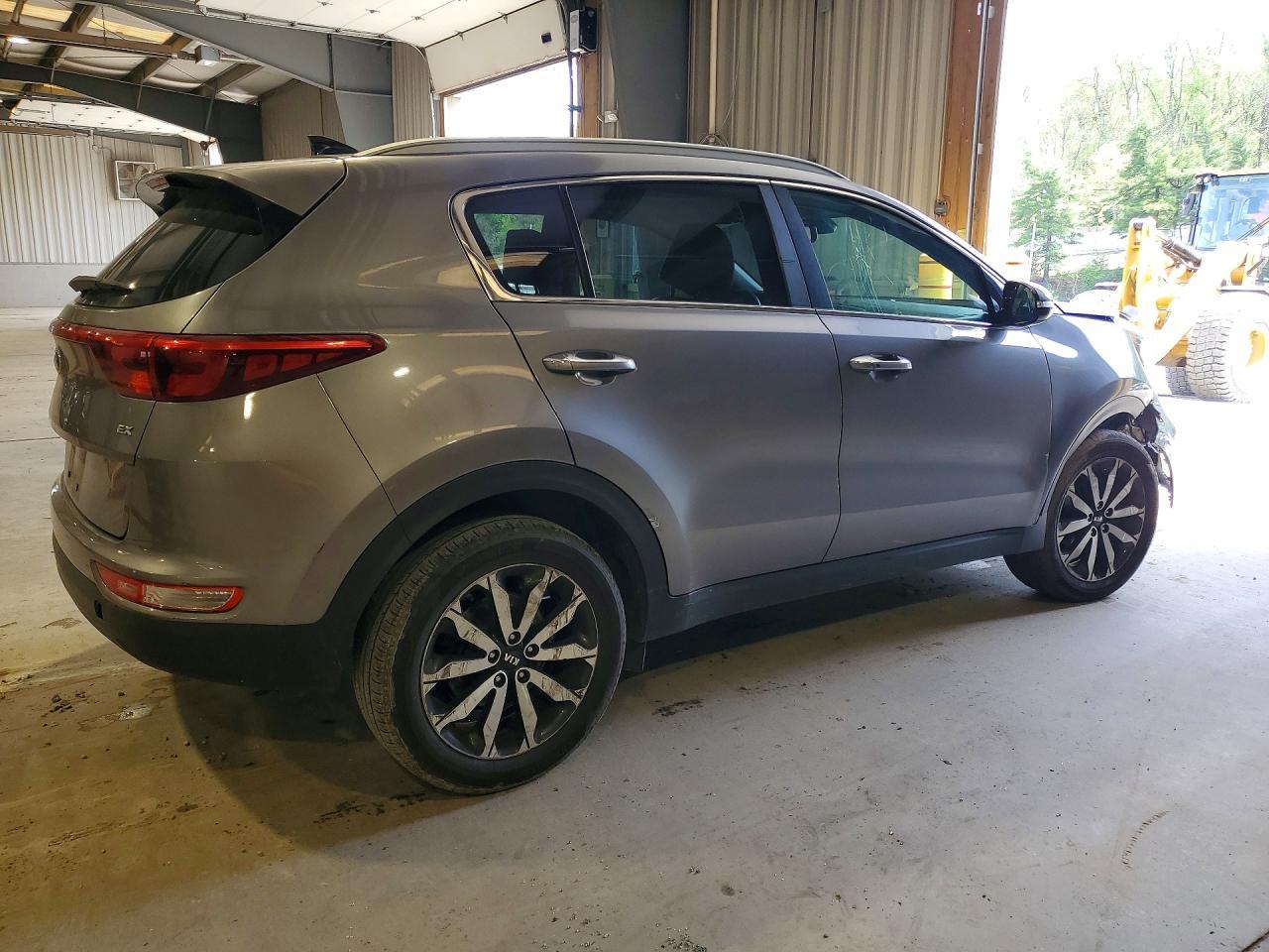 2017 Kia Sportage Ex - Фото 3