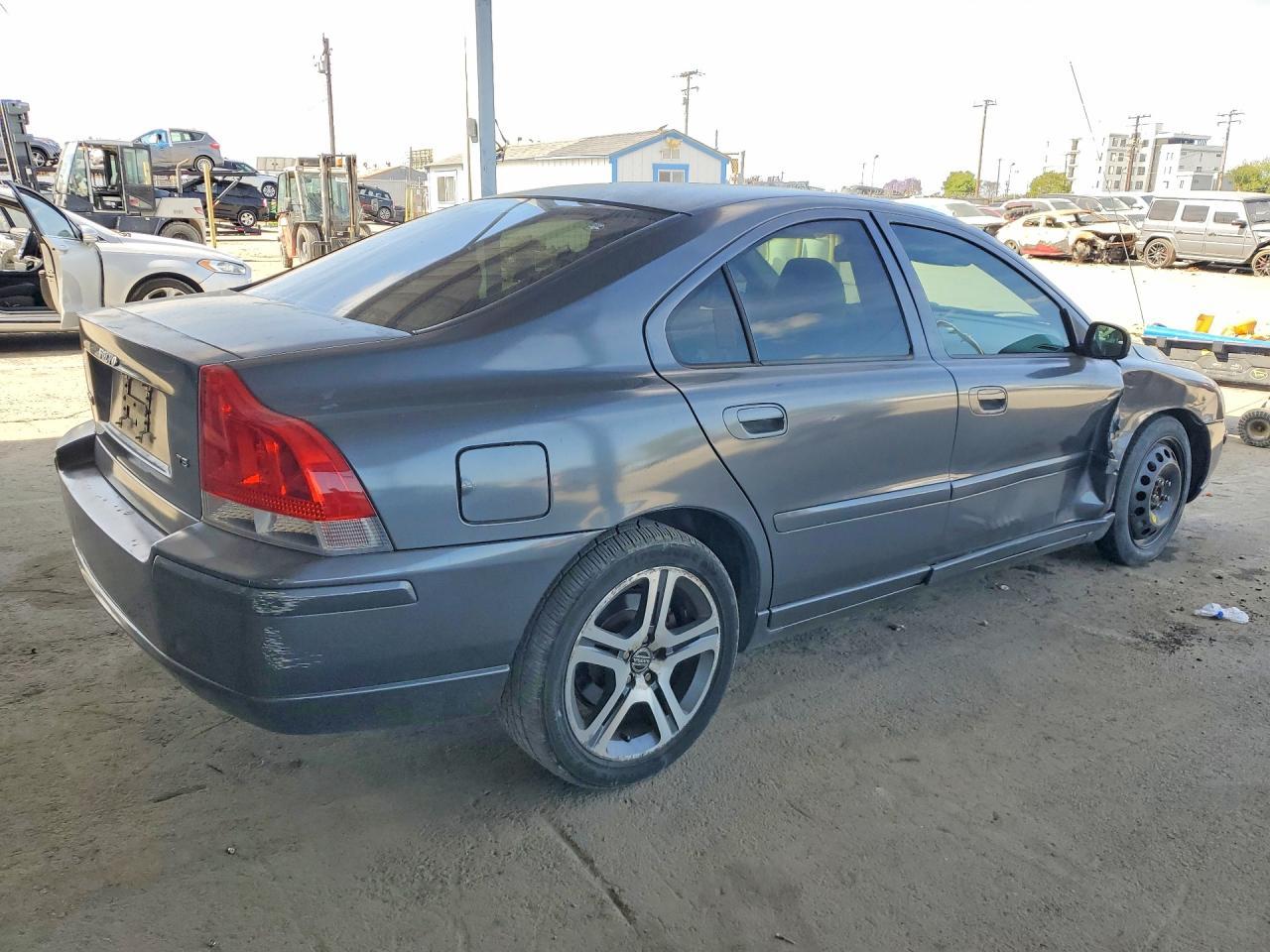 2006 Volvo S60 T5 - Image 3