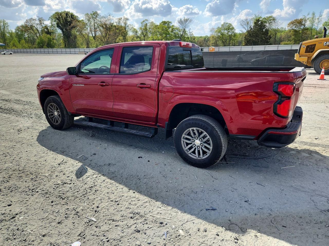 2025 Chevrolet Colorado Lt - Image 2