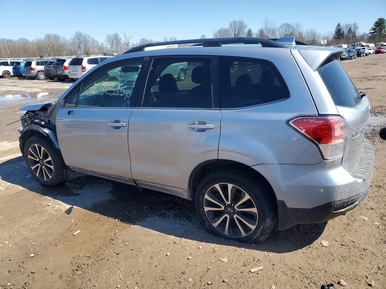2017 Subaru Forester 2.0Xt Touring - Фото 2