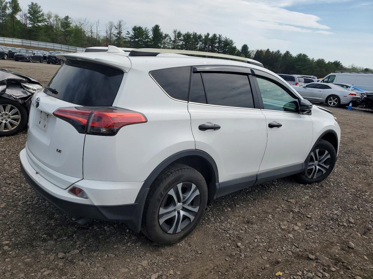 2018 Toyota Rav4 Le - Фото 3