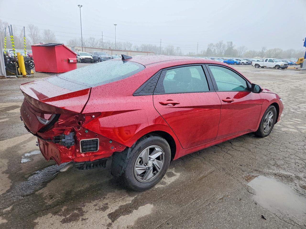 2025 Hyundai Elantra Se - Image 3