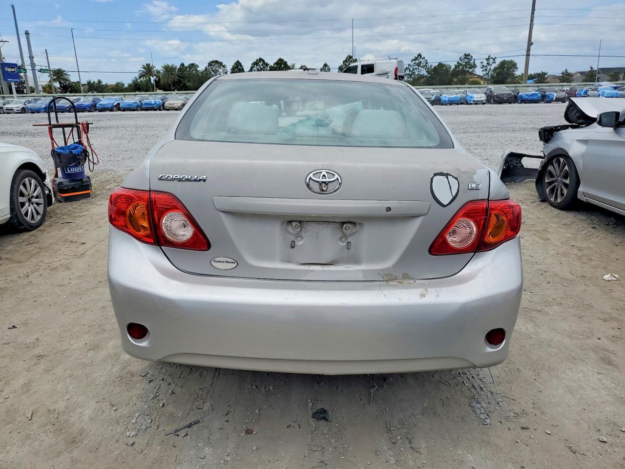 2010 Toyota Corolla Le - Фото 6