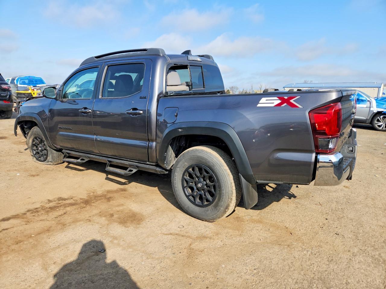 2023 Toyota Tacoma Sr5 V6 - Image 2