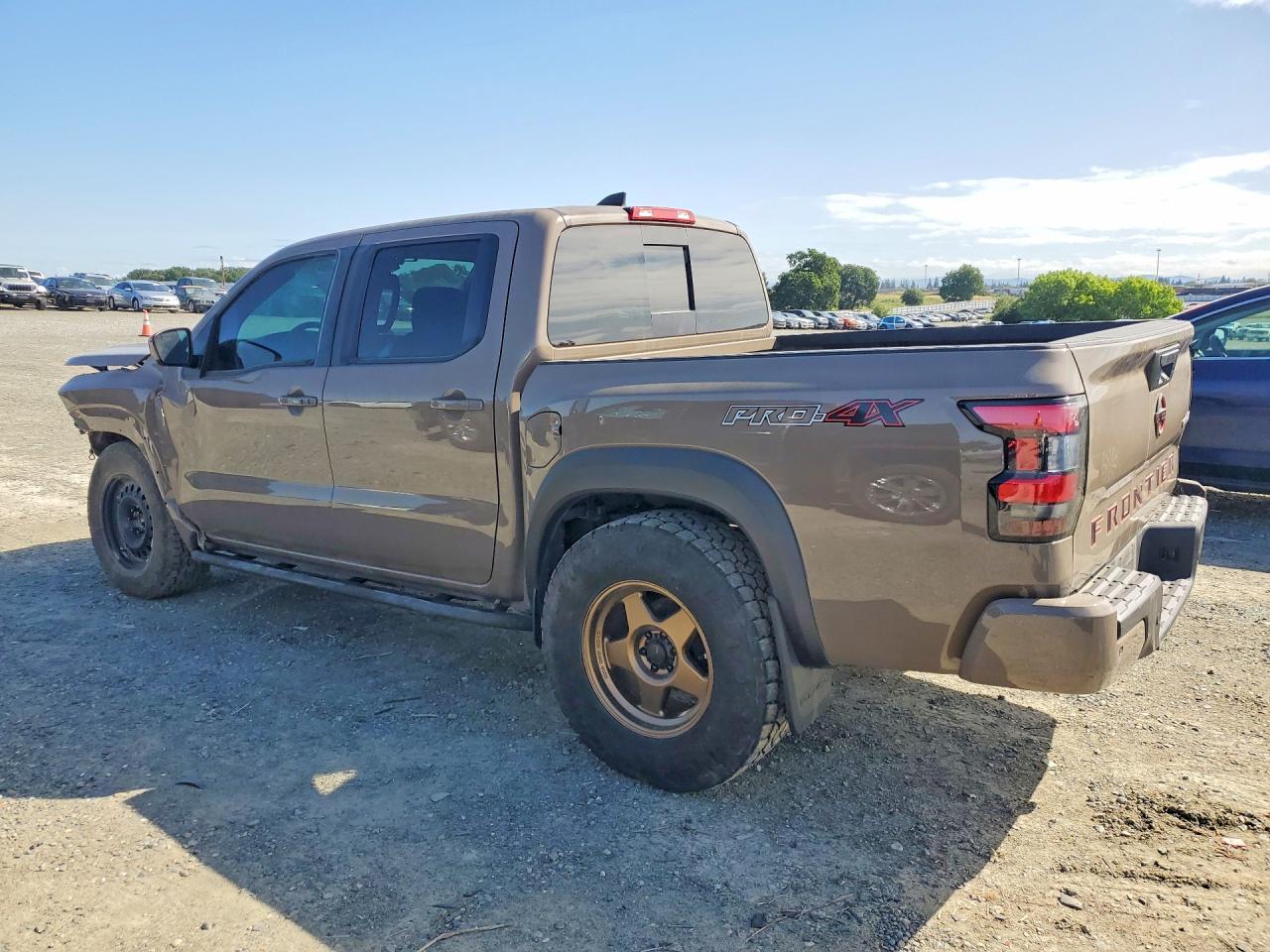 2022 Nissan Frontier - Фото 2