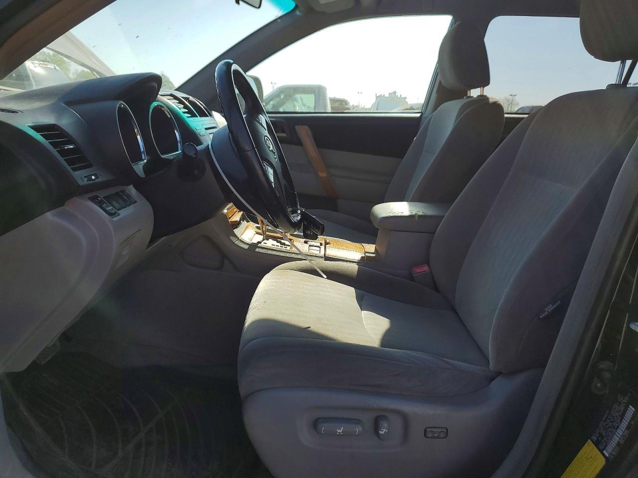2008 Toyota Highlander Hybrid - Image 7