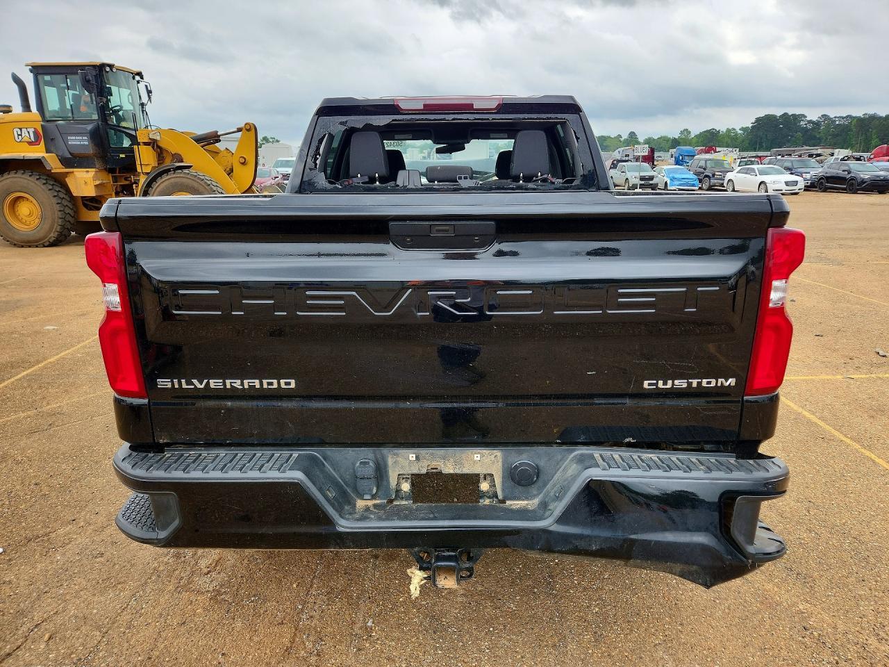 2022 Chevrolet Silverado Ltd K1500 Custom - Image 6