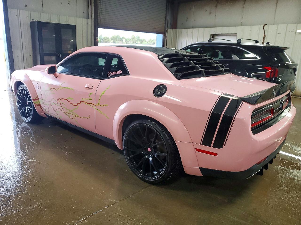 2019 Dodge Challenger Sxt - Image 2
