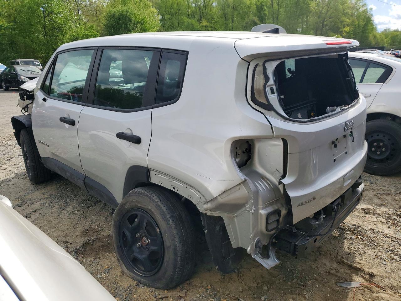 2021 Jeep Renegade Sport - Фото 2