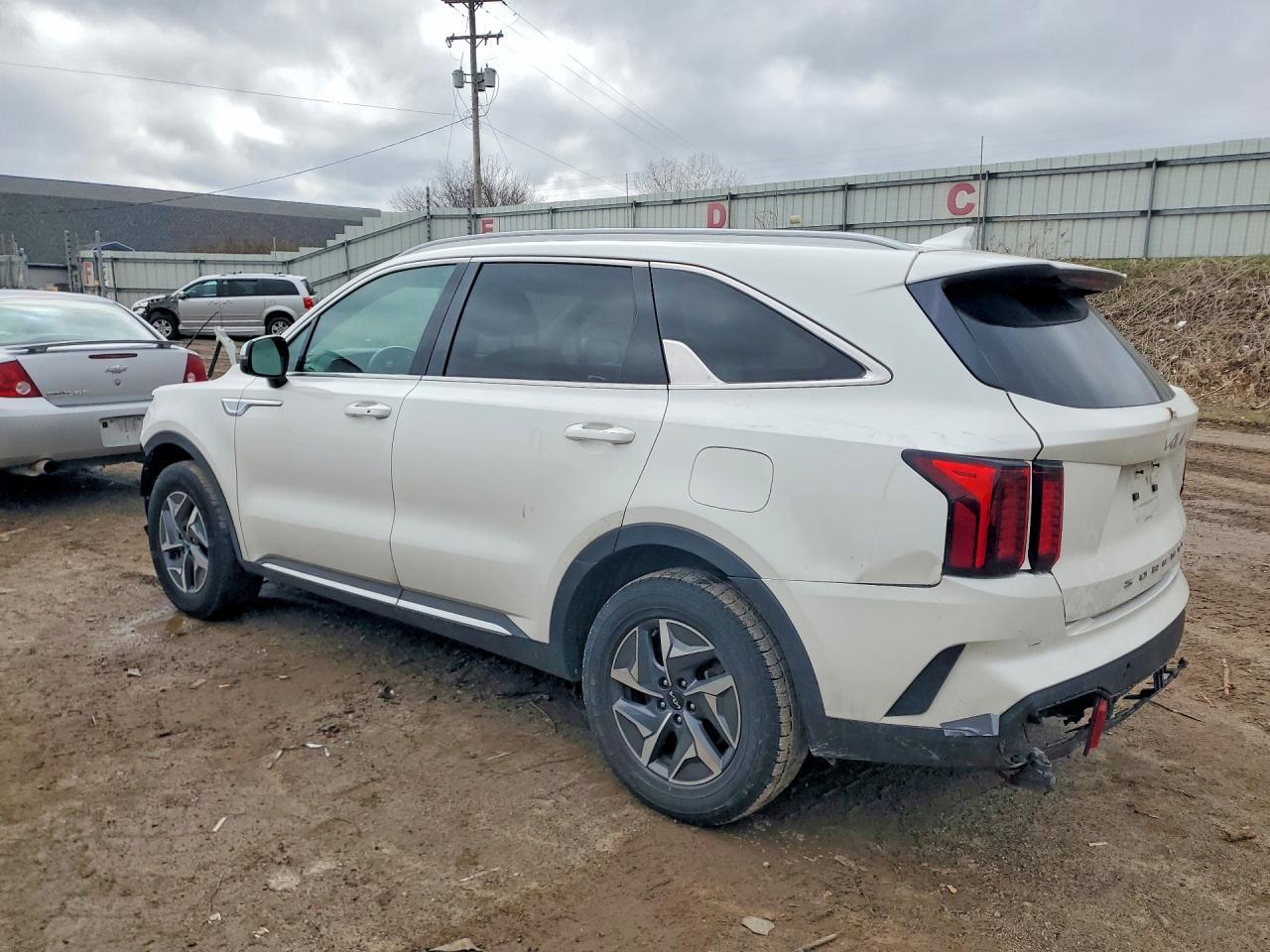 2022 Kia Sorento Hybrid S - Фото 2