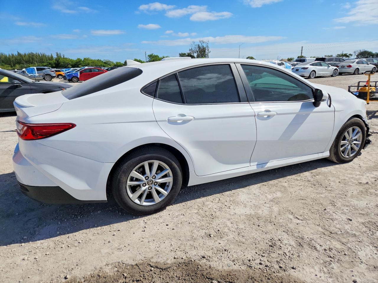 2025 Toyota Camry Le - Image 3
