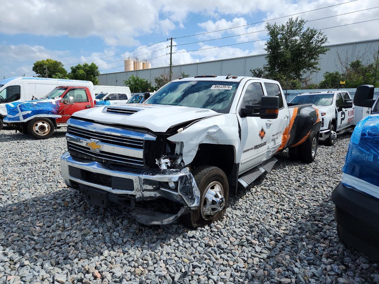 2018 Chevrolet Silverado K3500 Lt - Фото 2
