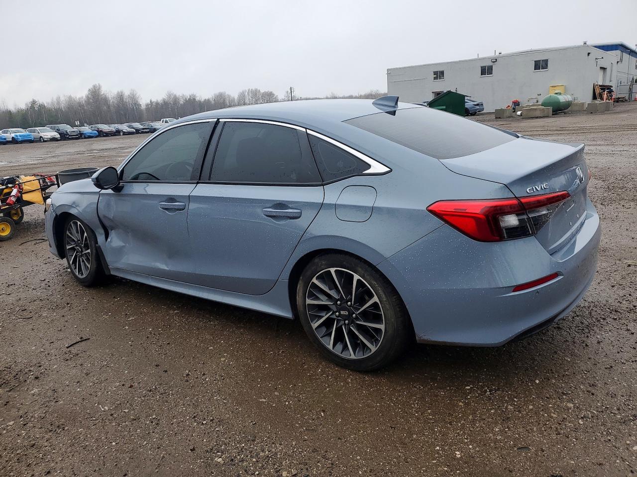2022 Honda Civic Touring - Фото 2
