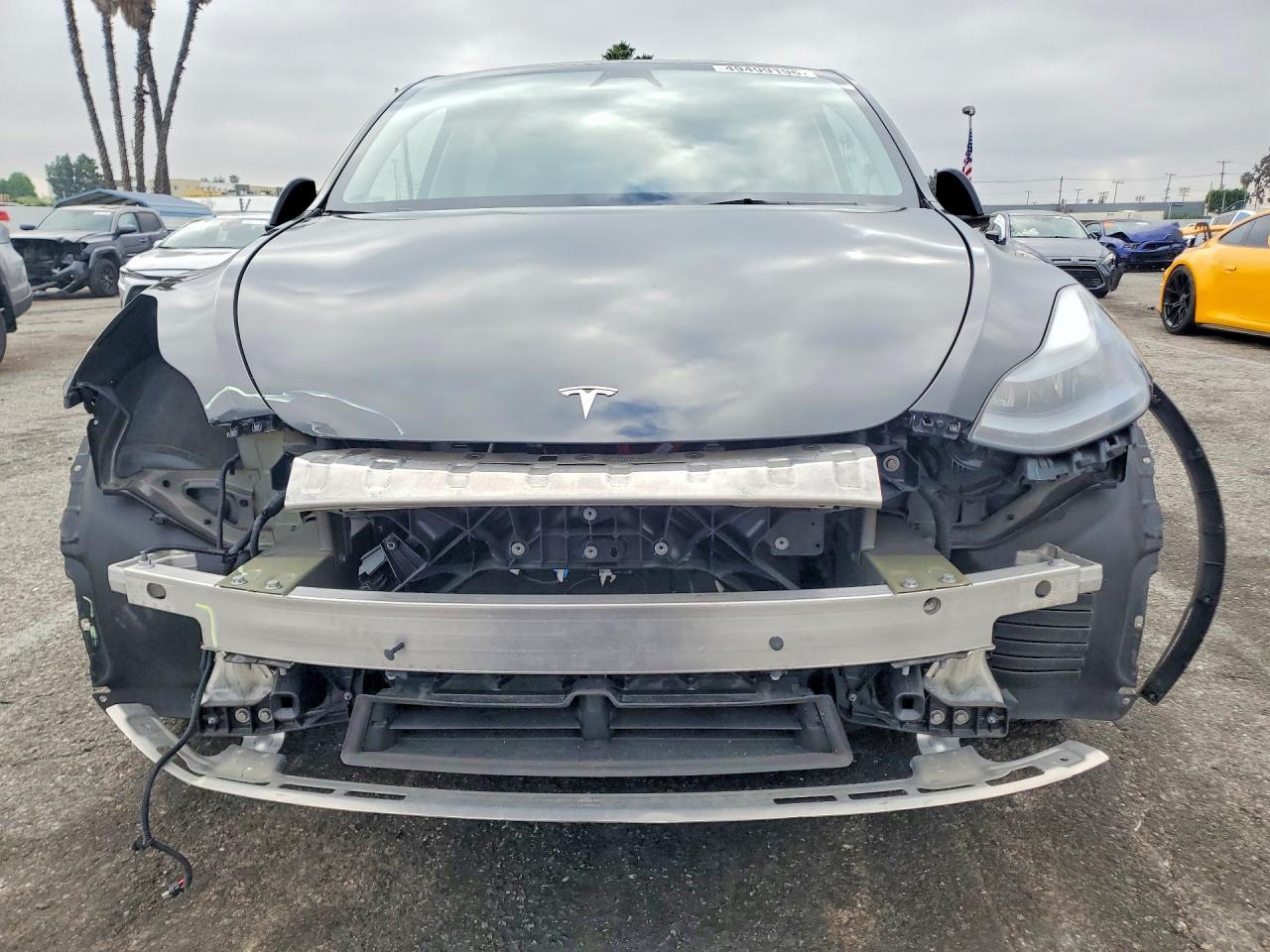 2023 Tesla Model Y - Image 5