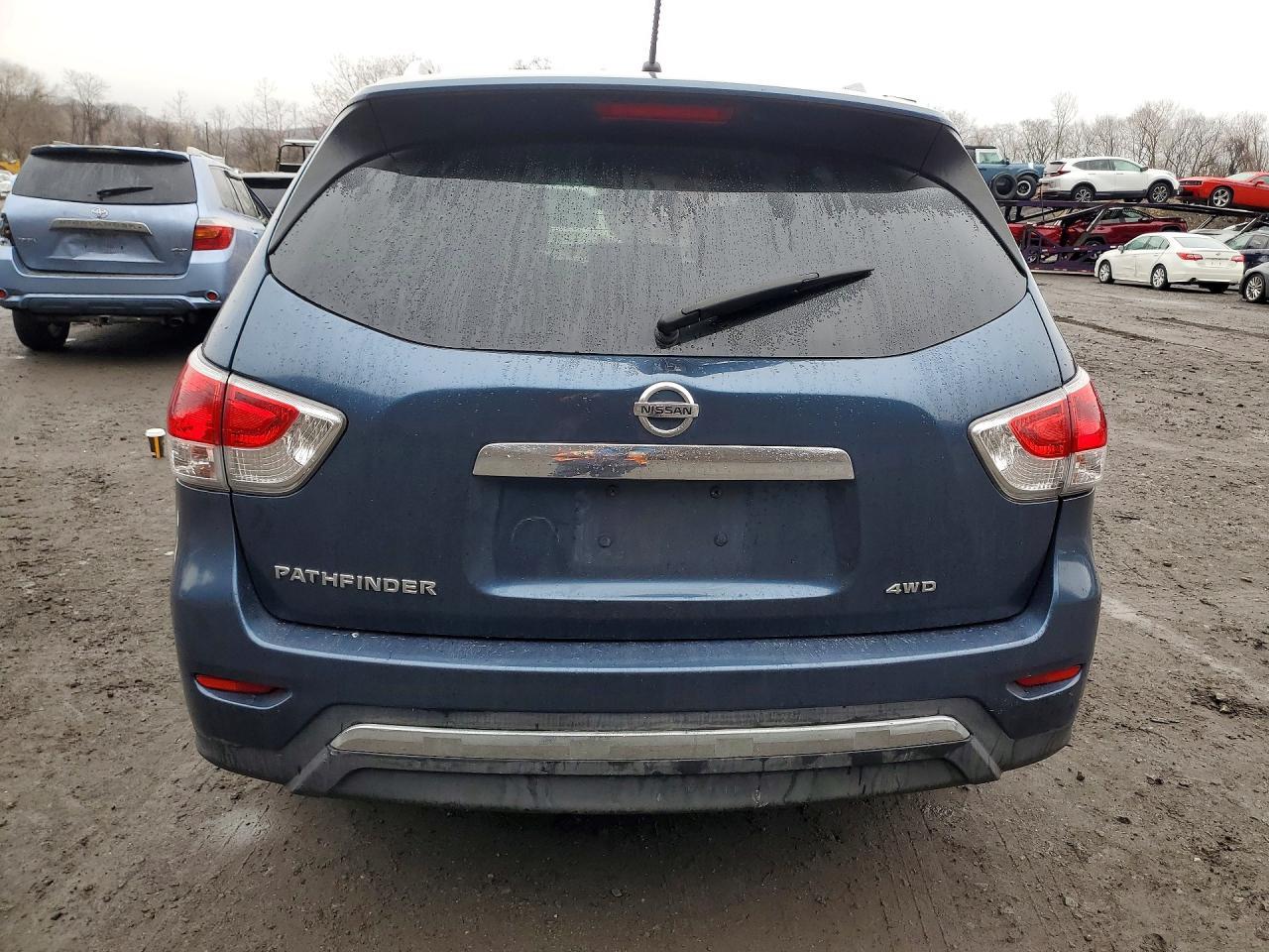 2016 Nissan Pathfinder S - Фото 6