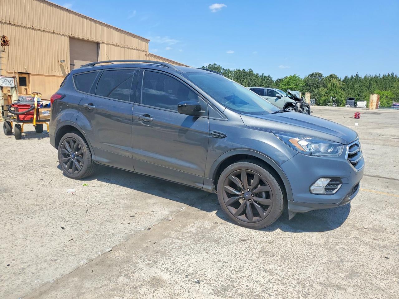 2019 Ford Escape Se - Фото 4