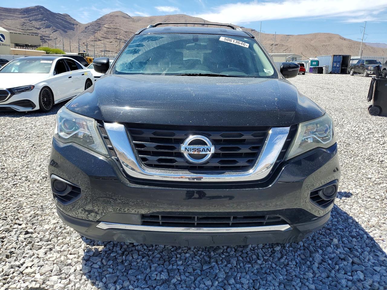 2017 Nissan Pathfinder S - Фото 5