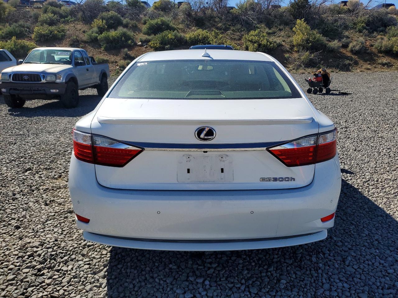 2013 Lexus Es 300H Base - Image 6