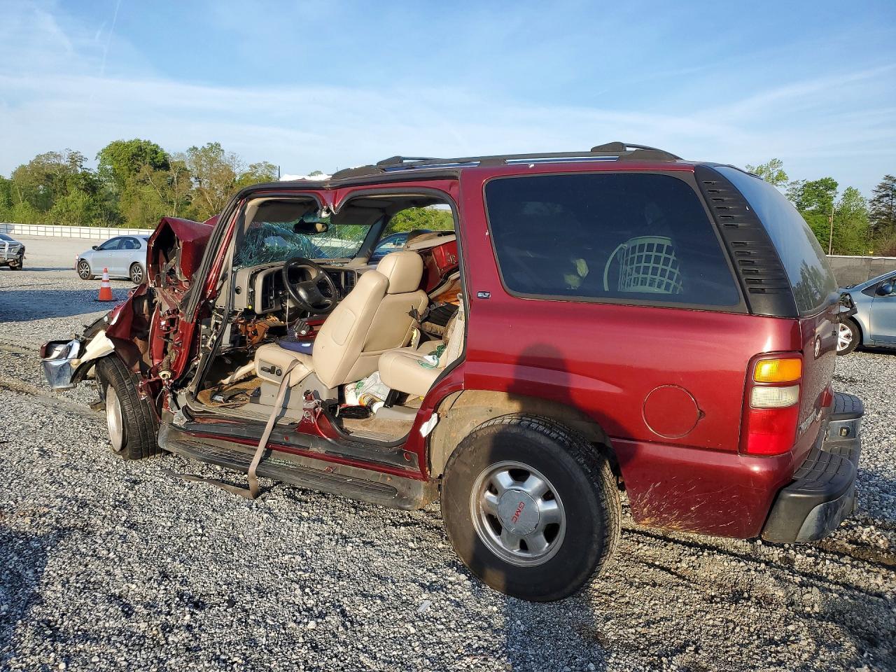 2002 GMC Yukon - Фото 2