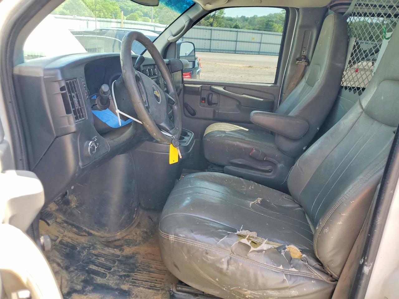 2013 Chevrolet Express G1500 - Фото 7
