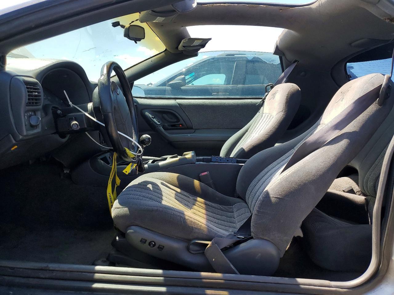 1997 Chevrolet Camaro Base - Фото 7