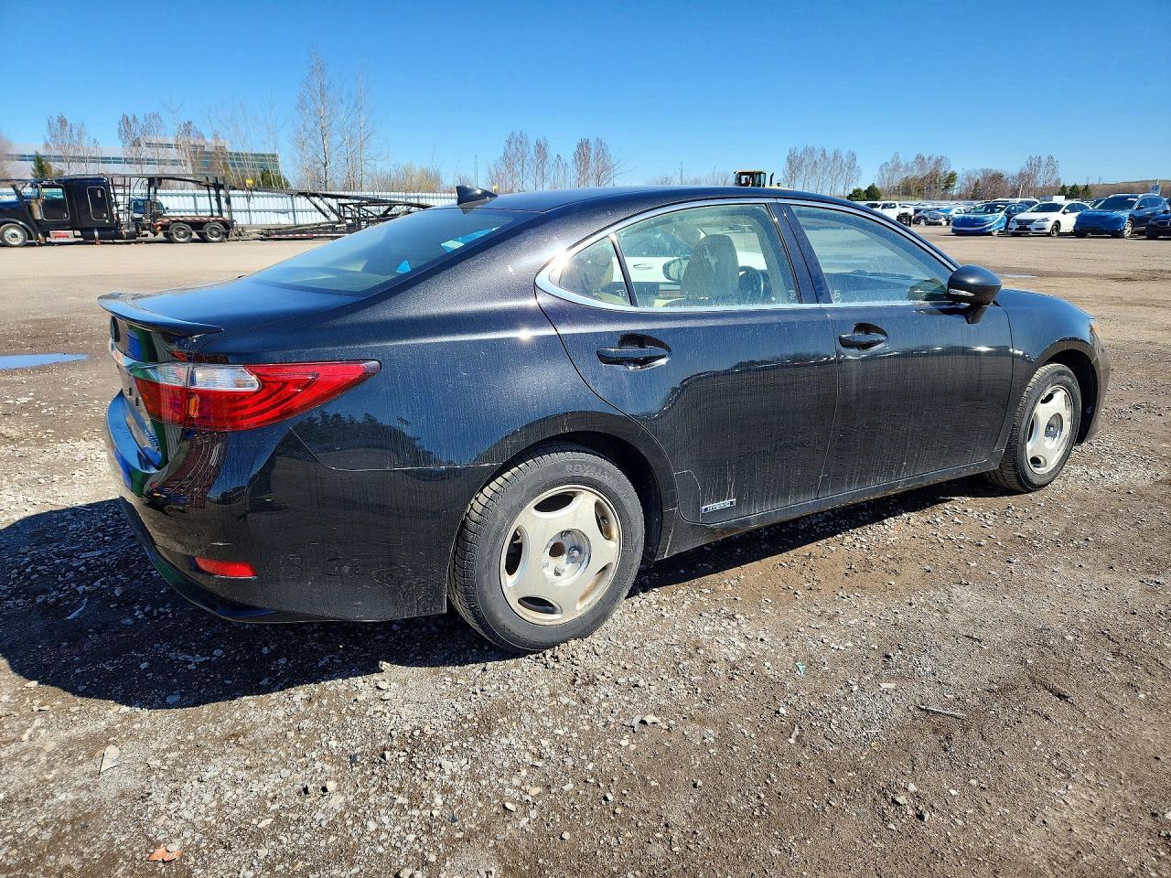 2015 Lexus Es 300H - Фото 3