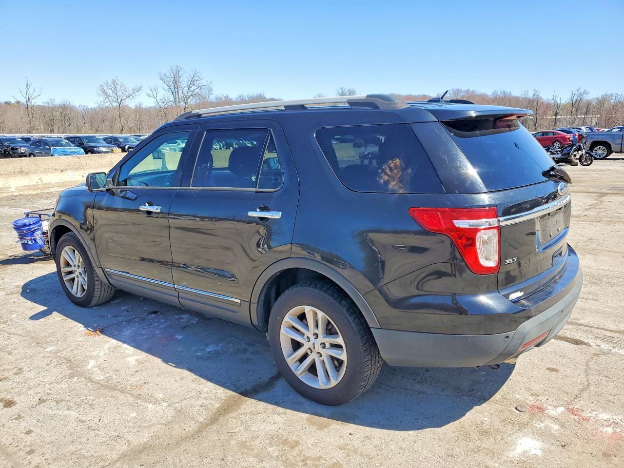 2013 Ford Explorer Xlt - Фото 2