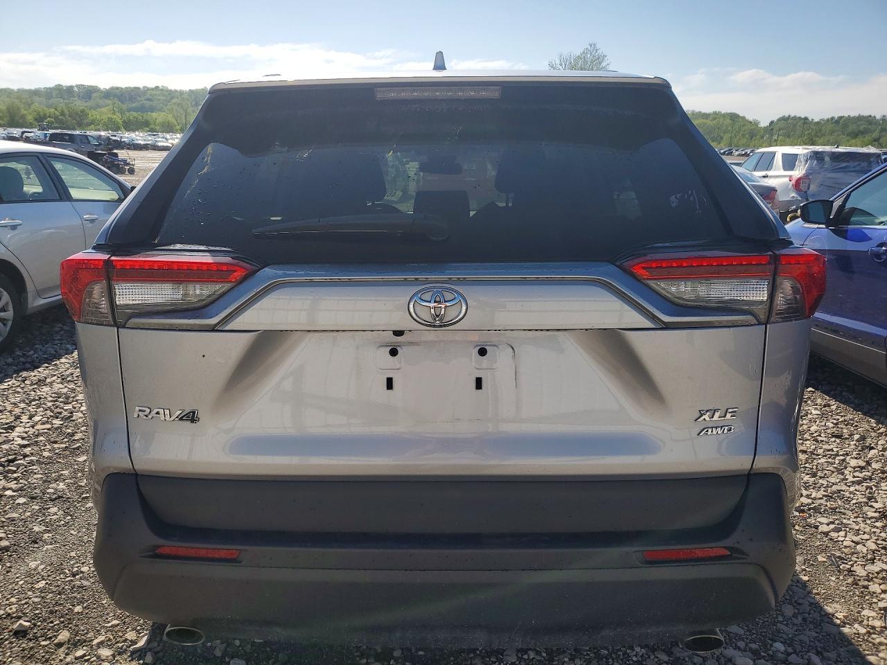 2021 Toyota Rav4 Xle - Image 6