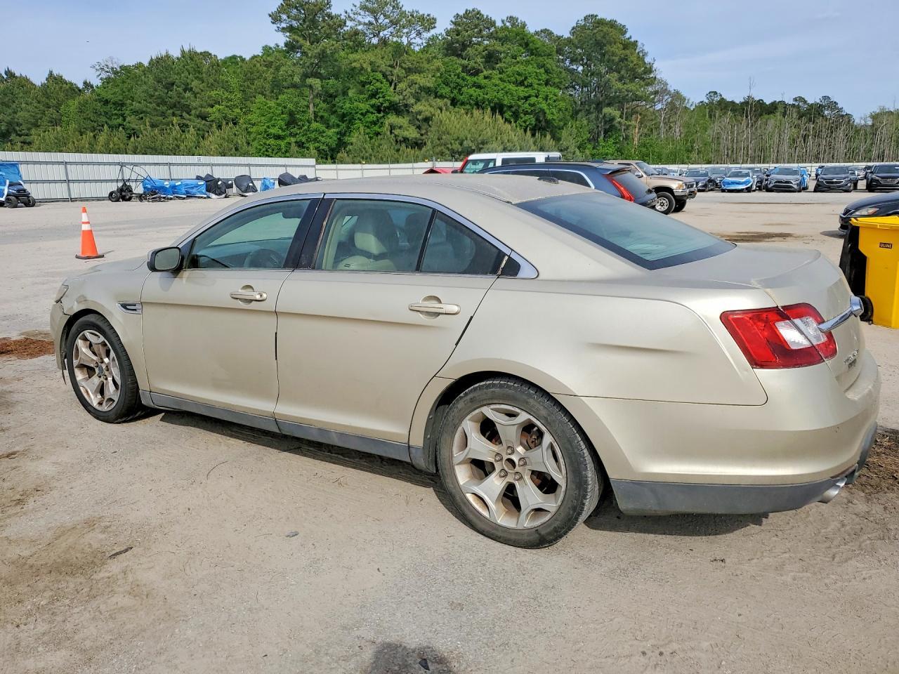 2011 Ford Taurus Sel - Фото 2