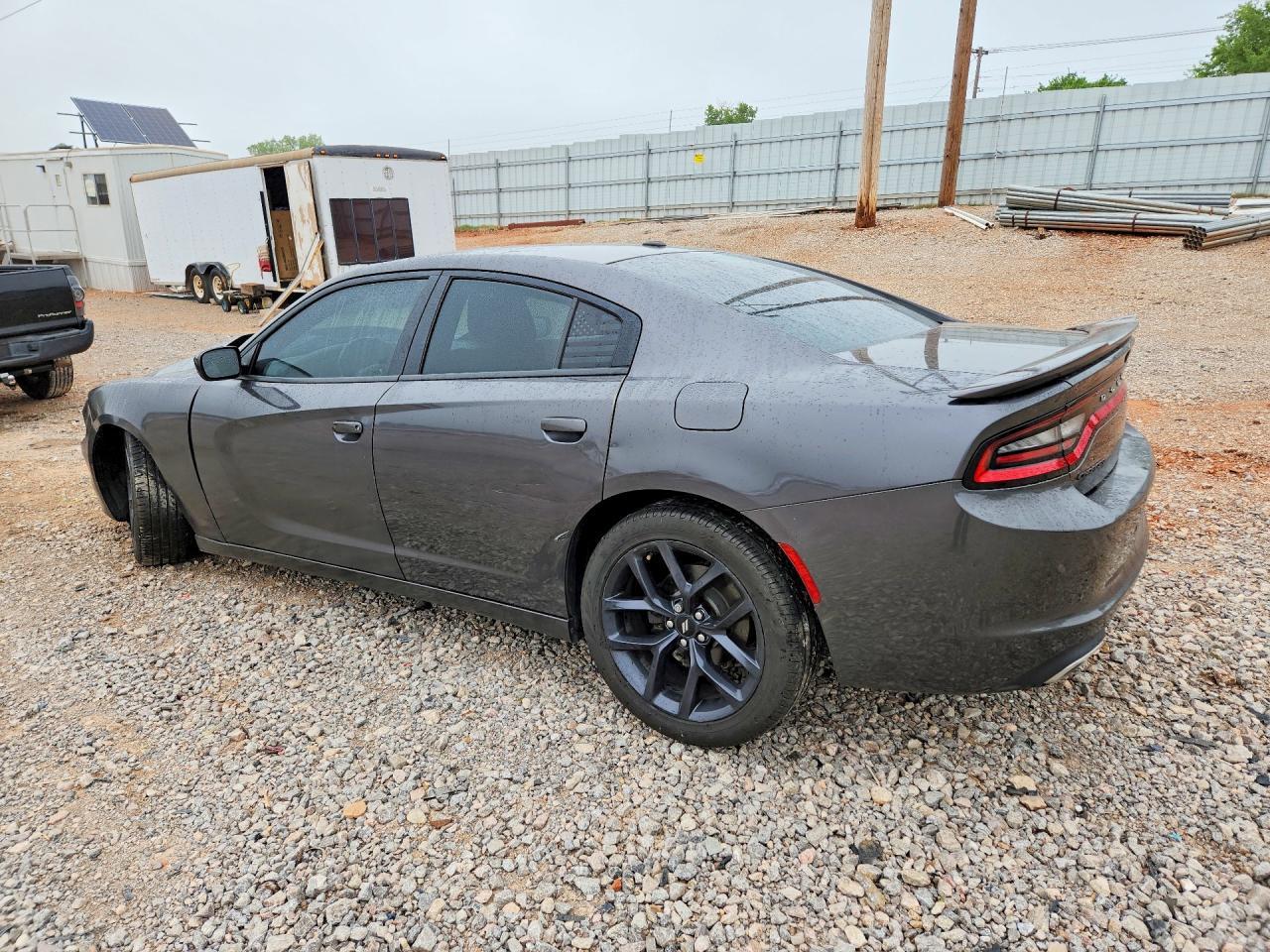 2019 Dodge Charger Sxt - Image 2