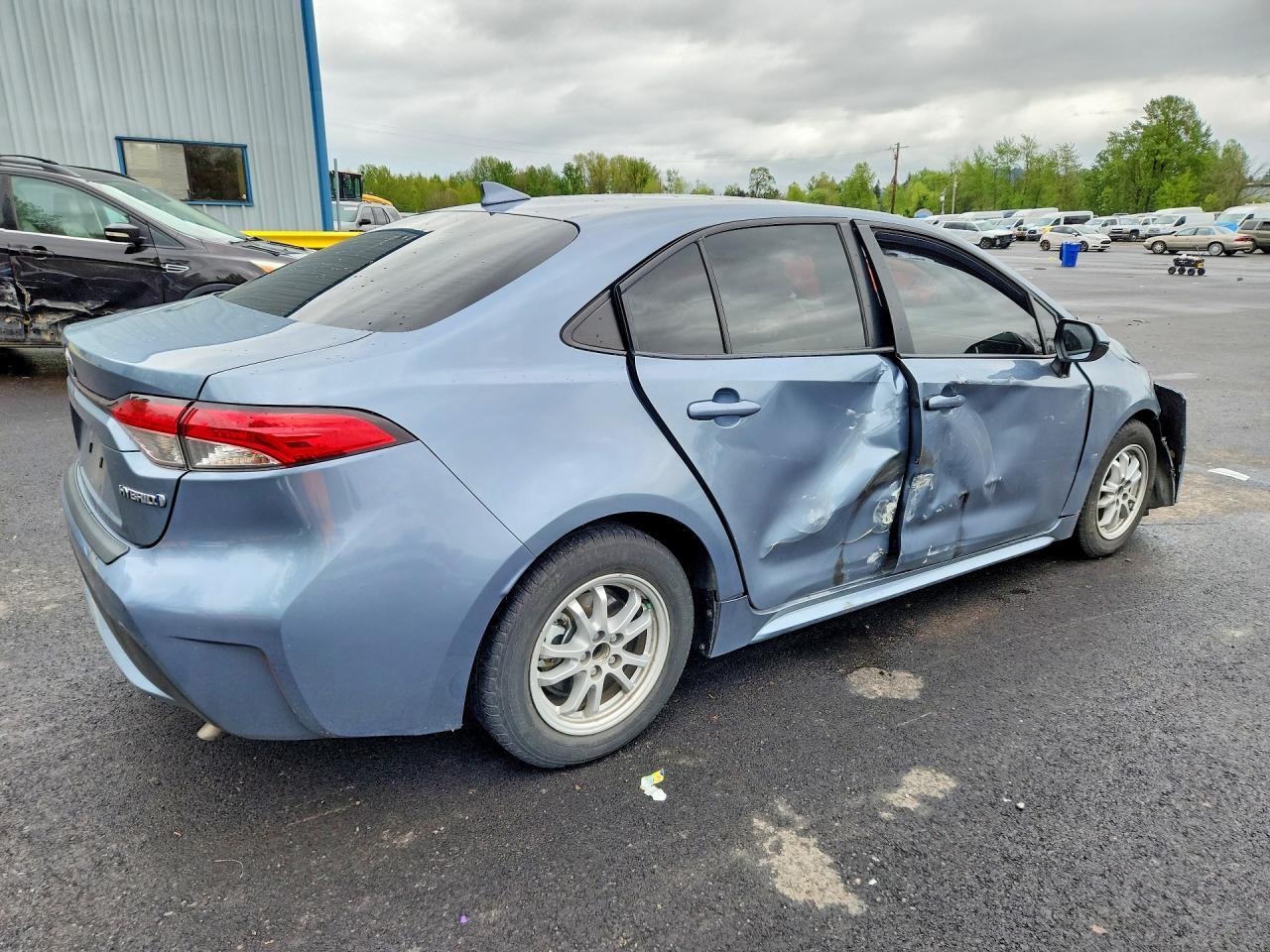 2021 Toyota Corolla Le - Фото 3