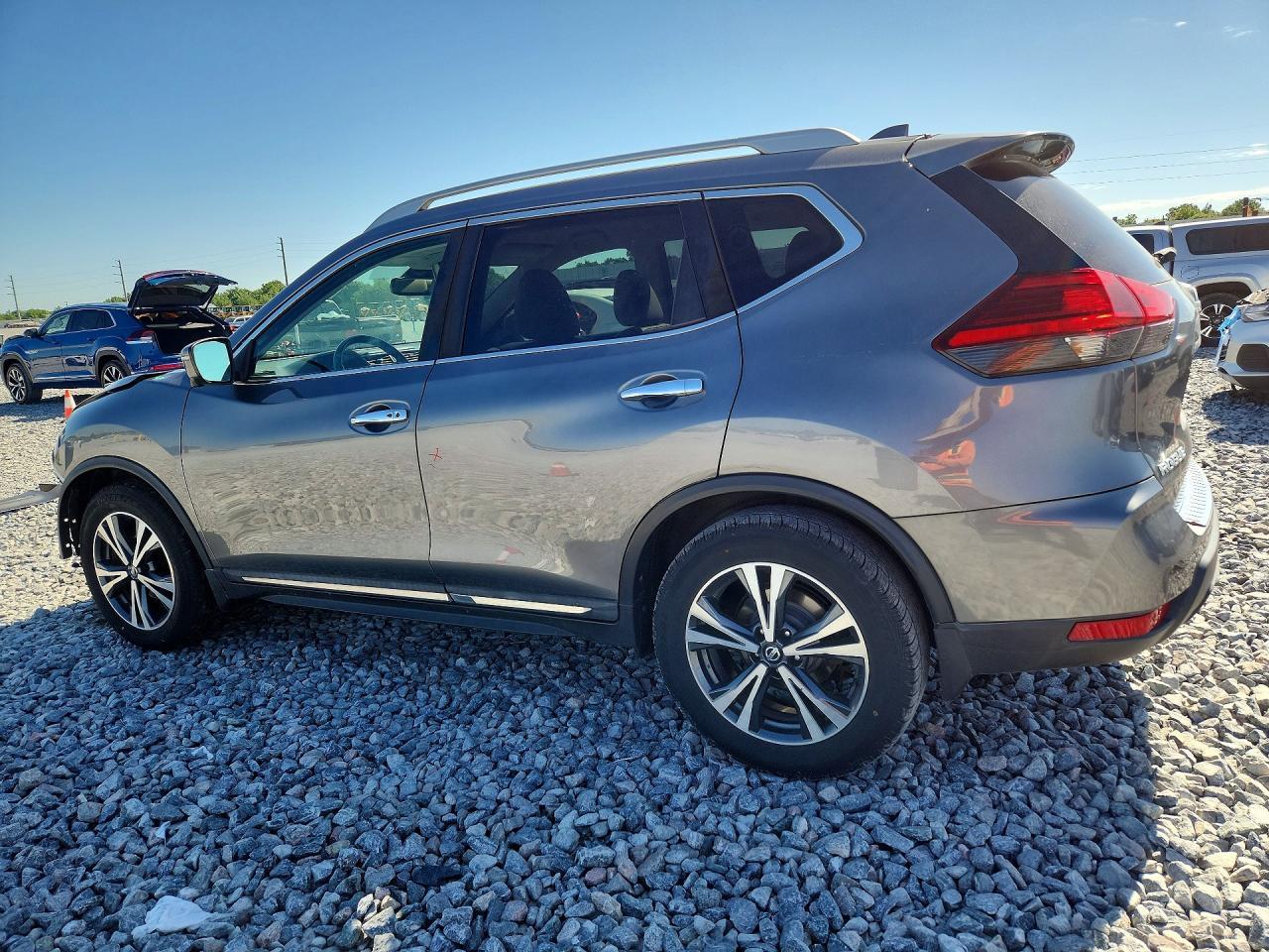 2017 Nissan Rogue Sl - Фото 2