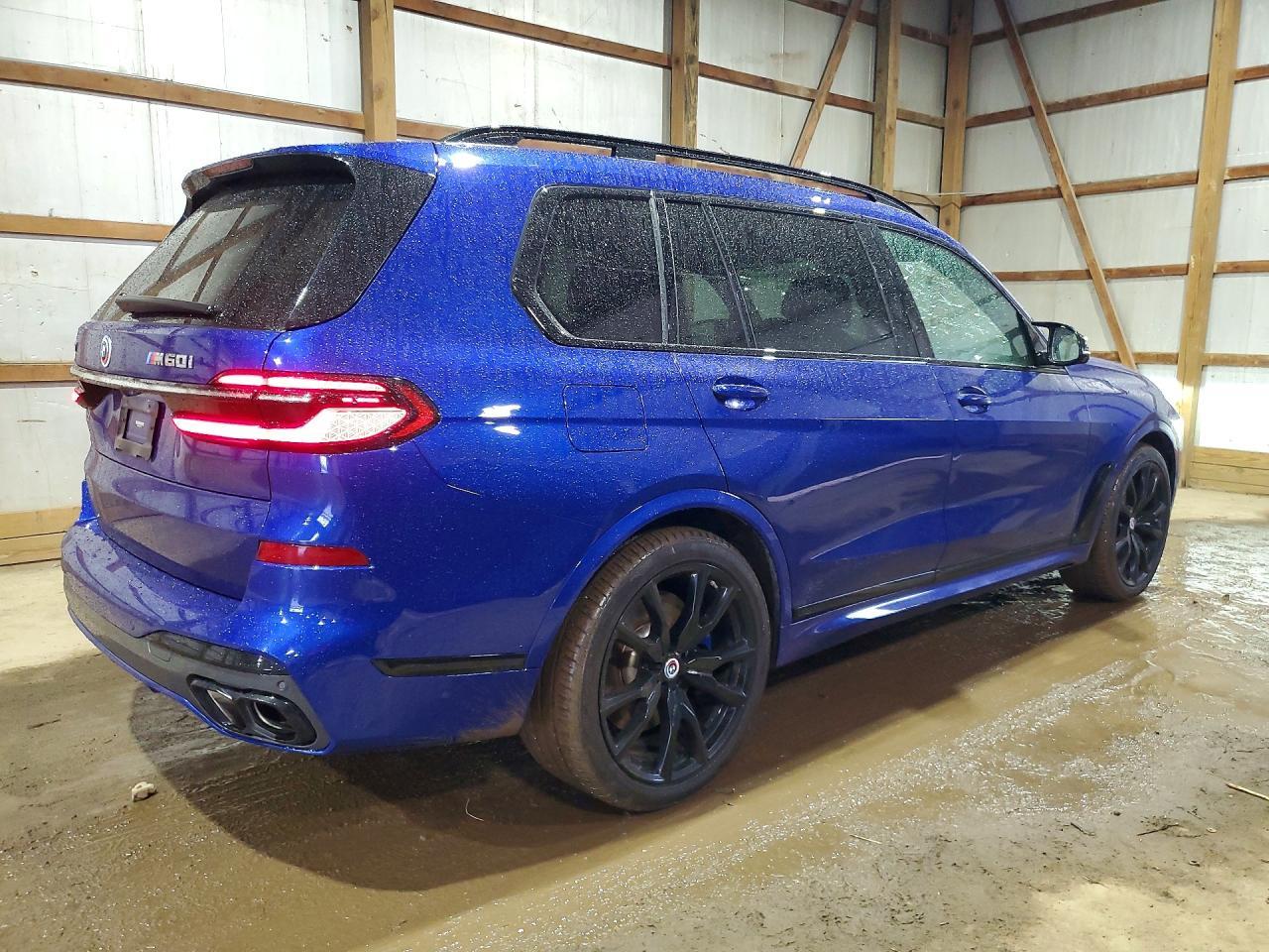 2023 BMW X7 M60I - Фото 3