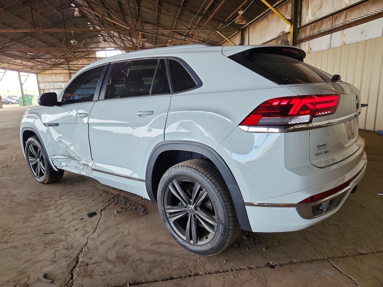 2022 Volkswagen Atlas Cross Sport Sel R-Line - Фото 2