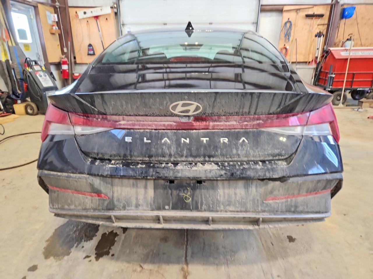 2026 Hyundai Elantra Sel Sport - Image 6