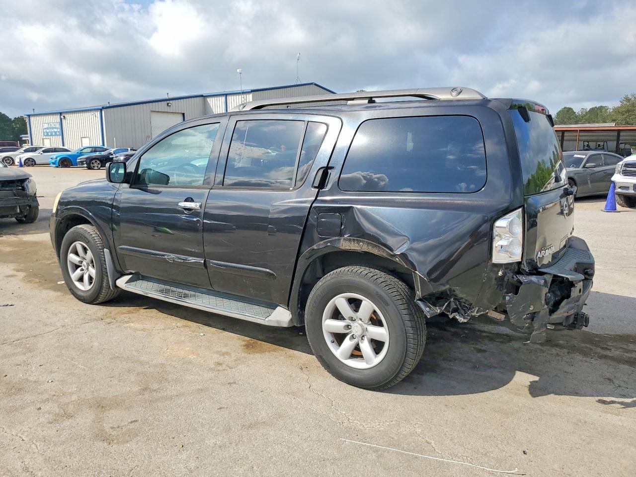 2010 Nissan Armada Se - Image 2