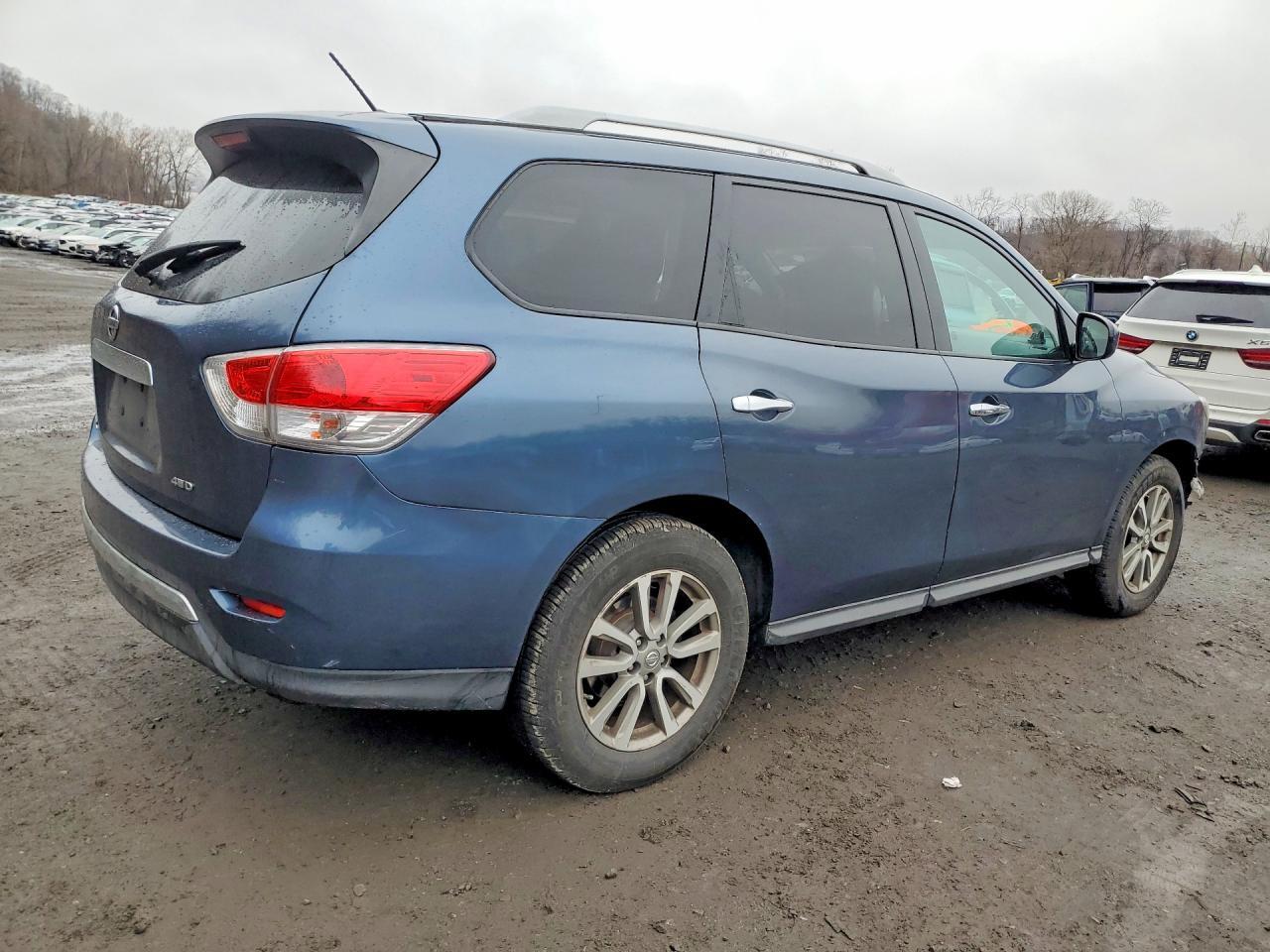 2016 Nissan Pathfinder S - Фото 3
