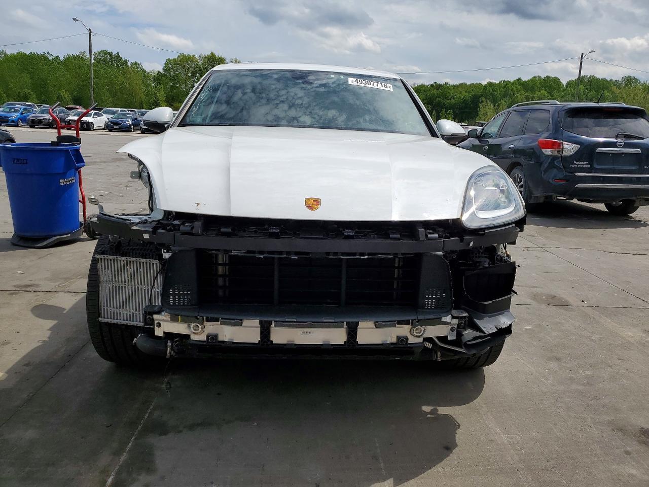 2023 Porsche Cayenne Base - Image 5