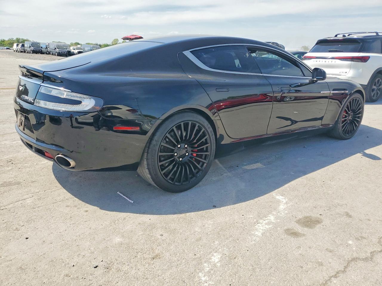 2010 Aston Martin Rapide - Фото 3