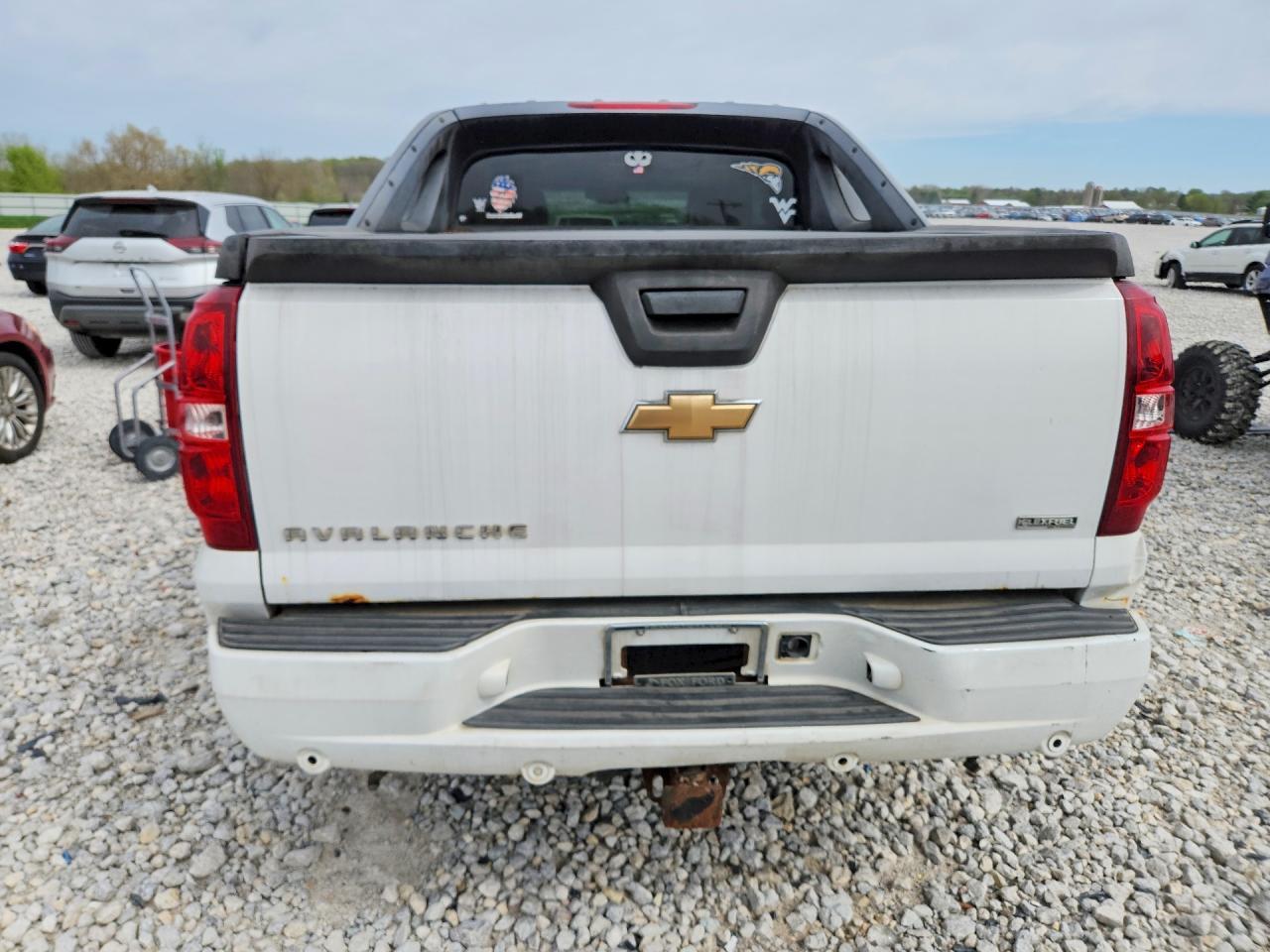 2007 Chevrolet Avalanche K1500 - Image 6
