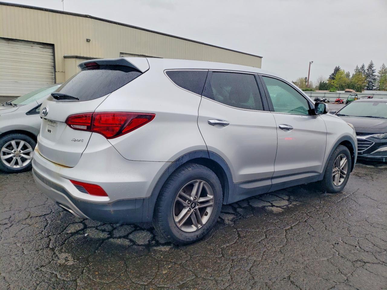 2018 Hyundai Santa Fe Sport 2.4L - Фото 3
