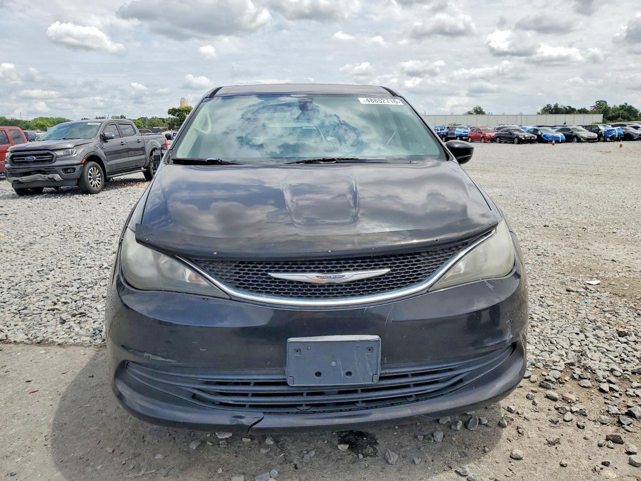 2017 Chrysler Pacifica Lx - Image 5