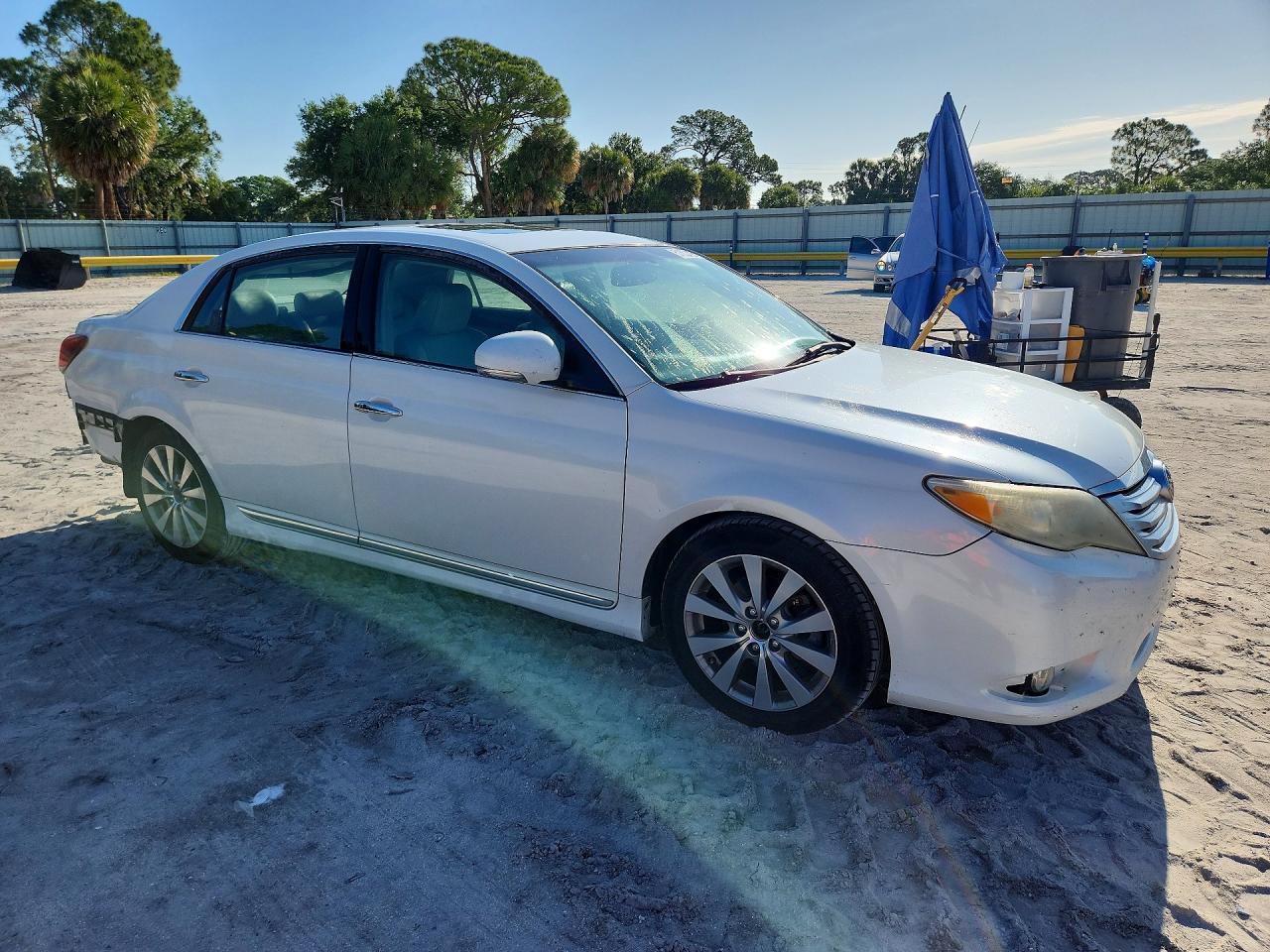 2011 Toyota Avalon Limited - Фото 4