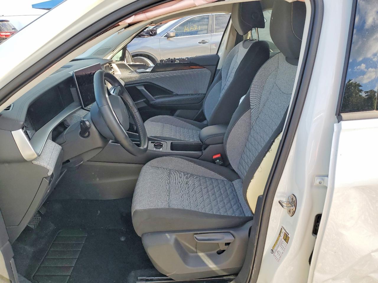 2025 Volkswagen Tiguan S - Фото 7