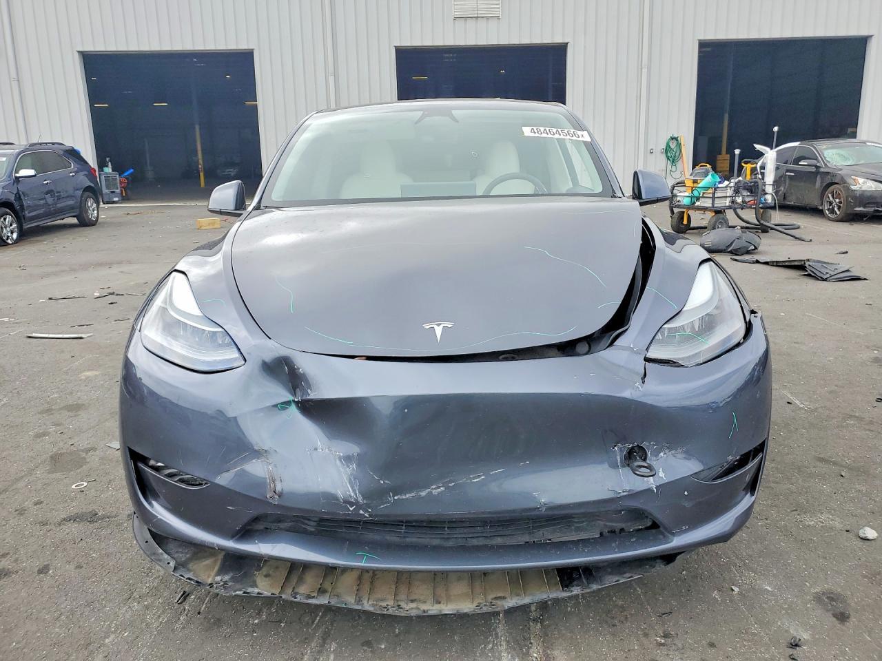 2023 Tesla Model Y - Фото 5