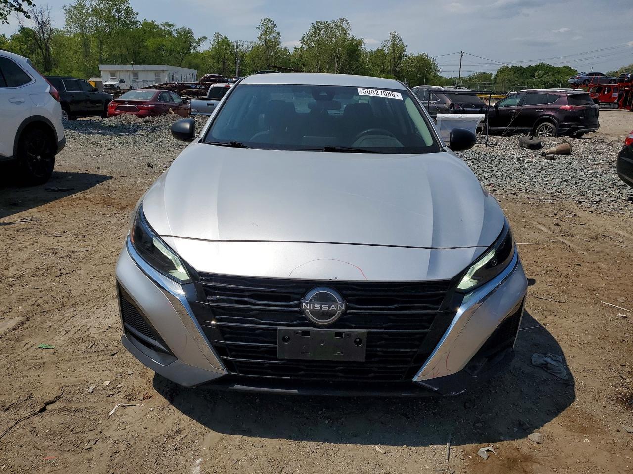 2024 Nissan Altima Sv - Image 5