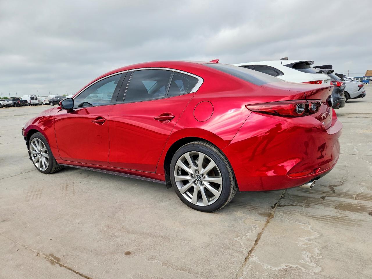 2023 Mazda 3 Premium - Фото 2