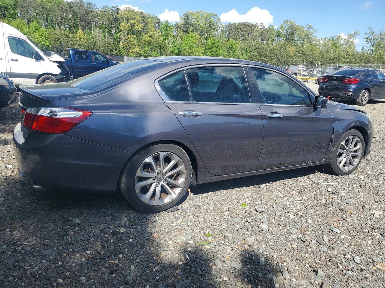 2015 Honda Accord Sport - Image 3