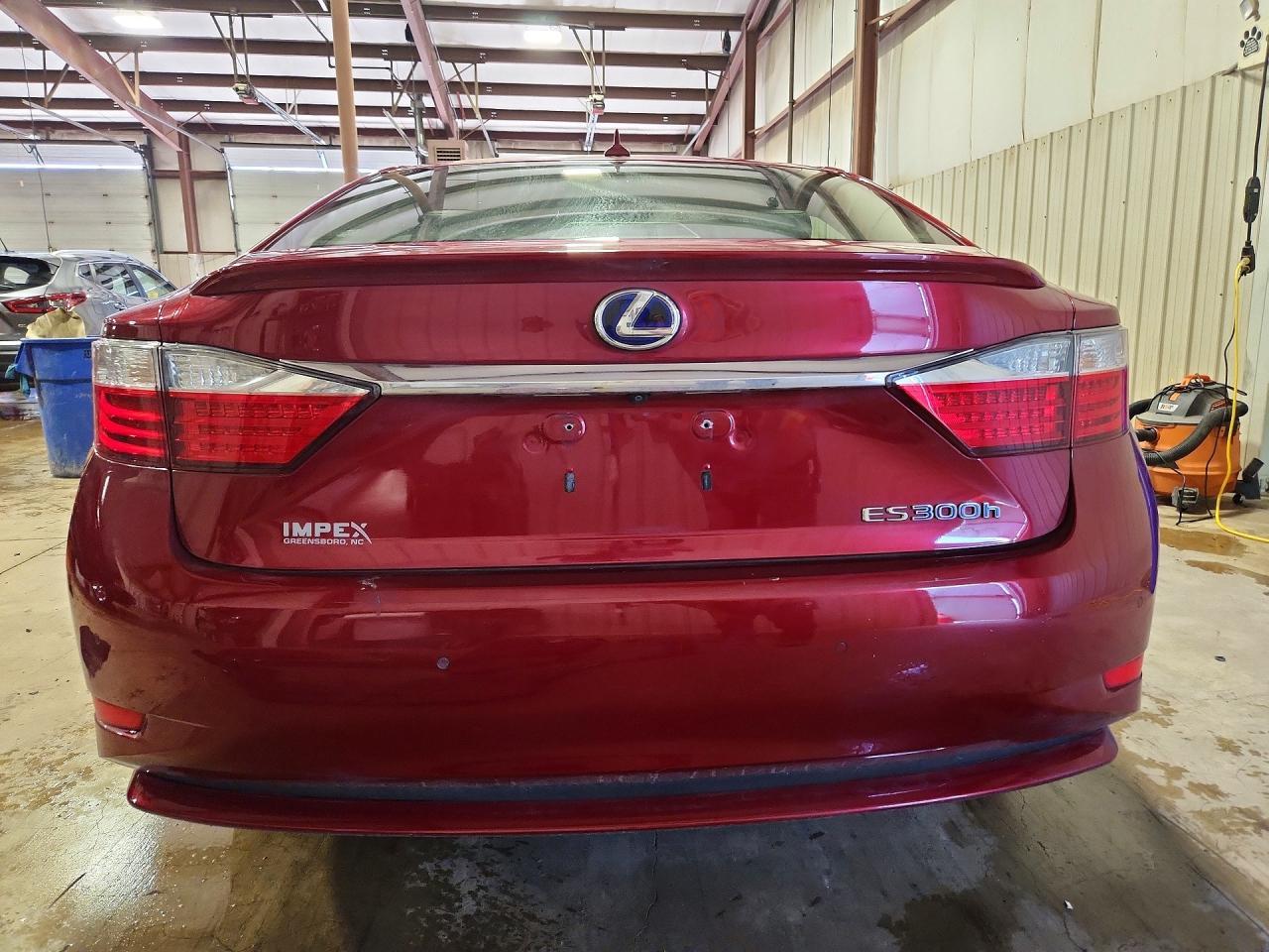 2013 Lexus Es 300H - Фото 6